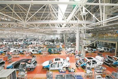 智能微電網、優化生產域、引入新技術…這個汽車工廠全年零碳排放